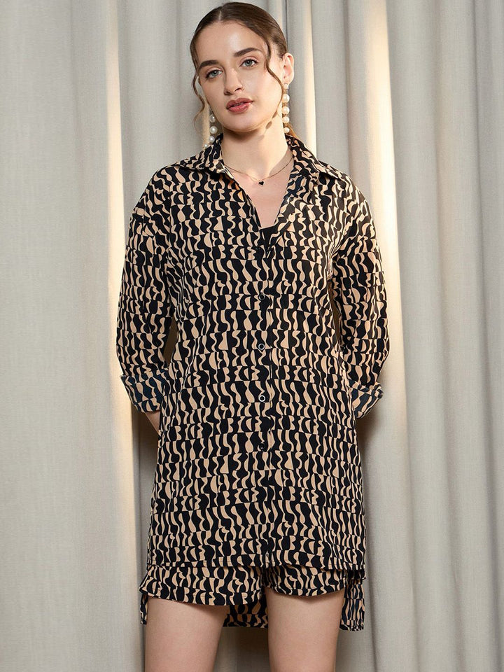 Berrylush Black Abstract Printed Longline Shirt With Mini Shorts