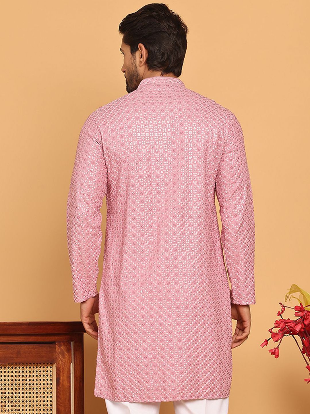 Jompers Men Geometric Embroidered Sequinned Kurta