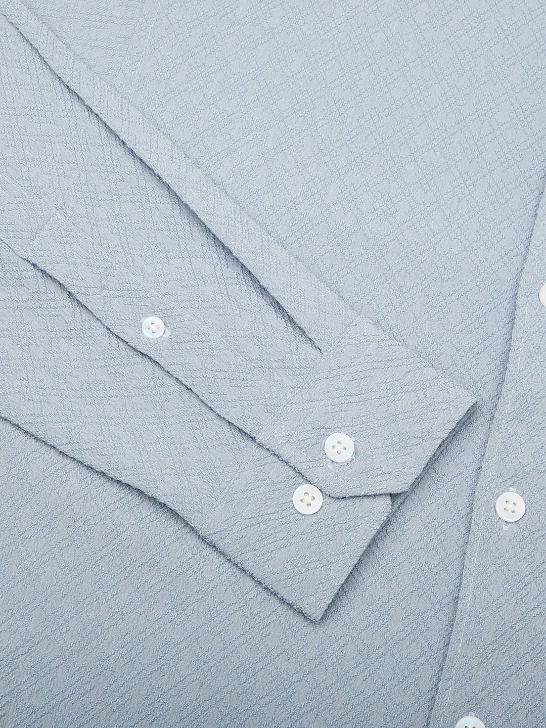 VASTRADO Men Classic Cutaway Collar Textured Slim Fit Casual Shirt