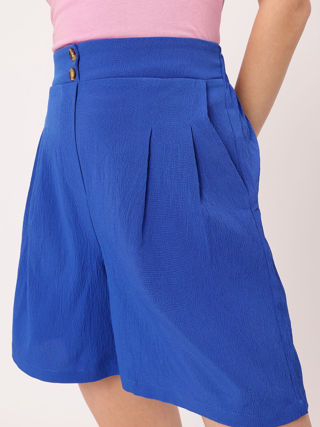 DressBerry ComfyChic Pleated Textured Women Shorts