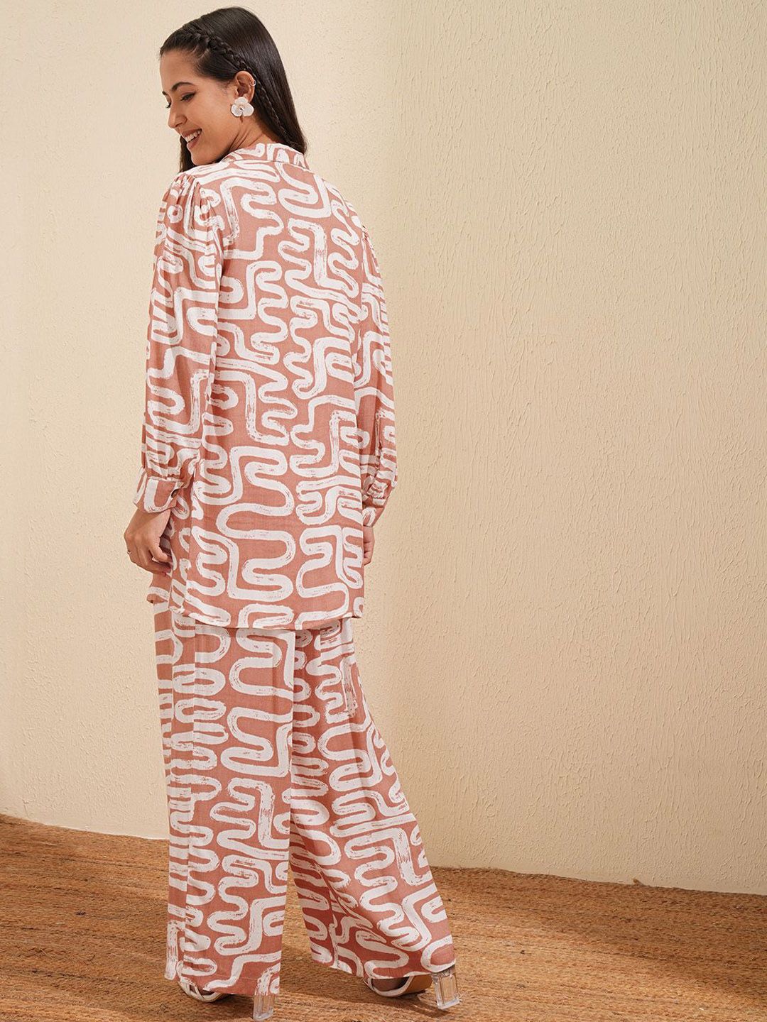 Vishudh Printed Tank Top With Pants & Shrug Co-Ords