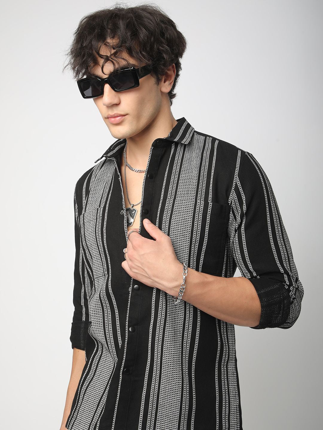 VASTRADO Men Classic Spread Collar Multi Striped Cotton Slim Fit Casual Shirt