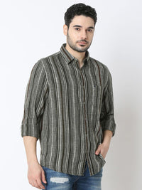SPYKAR Men Slim Fit Opaque Striped Casual Shirt