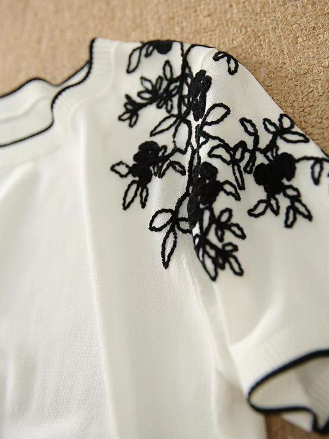 DressBerry Embroidered Regular Top