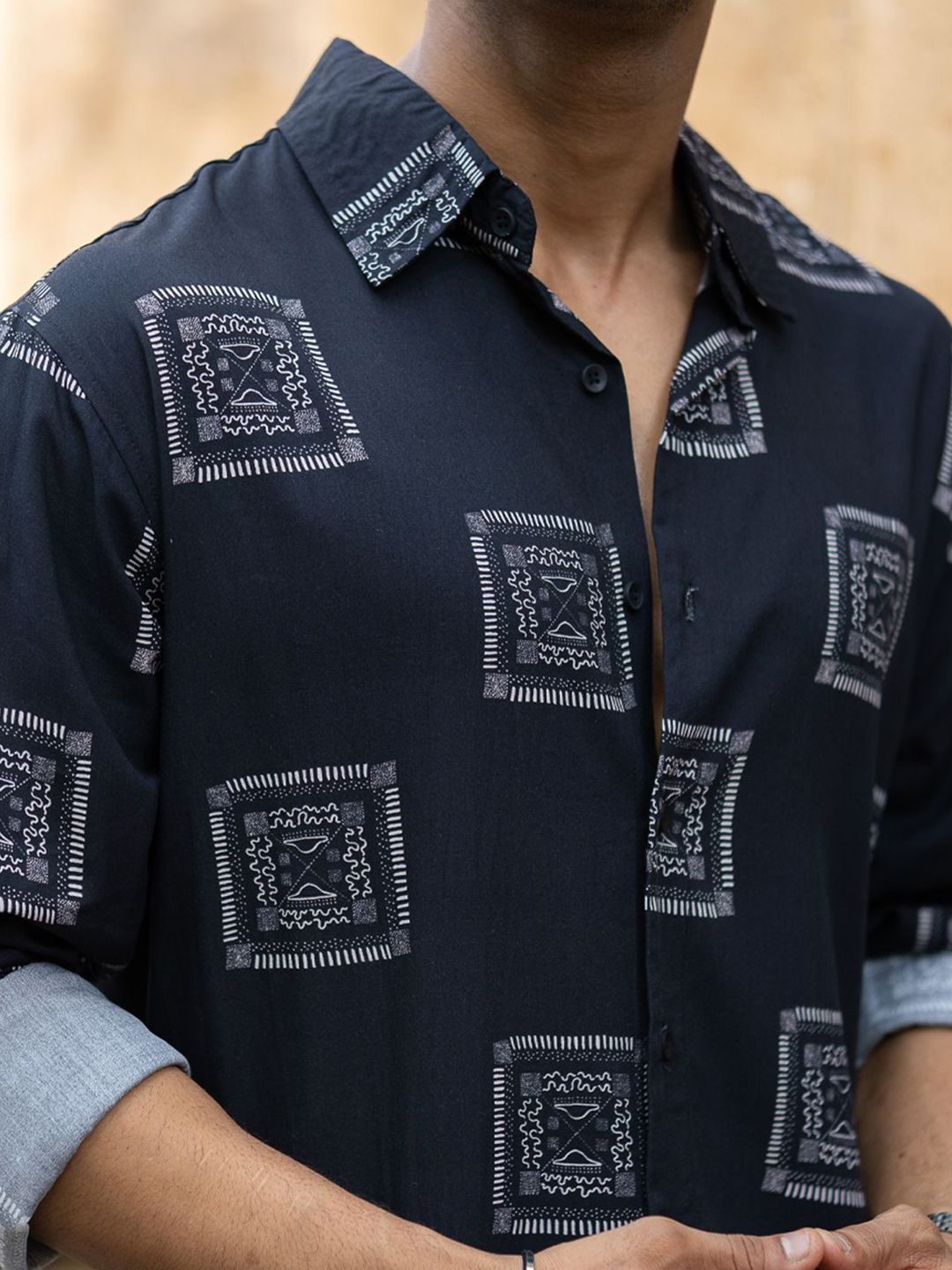 Powerlook Geometric Printed Long Sleeves Shirt