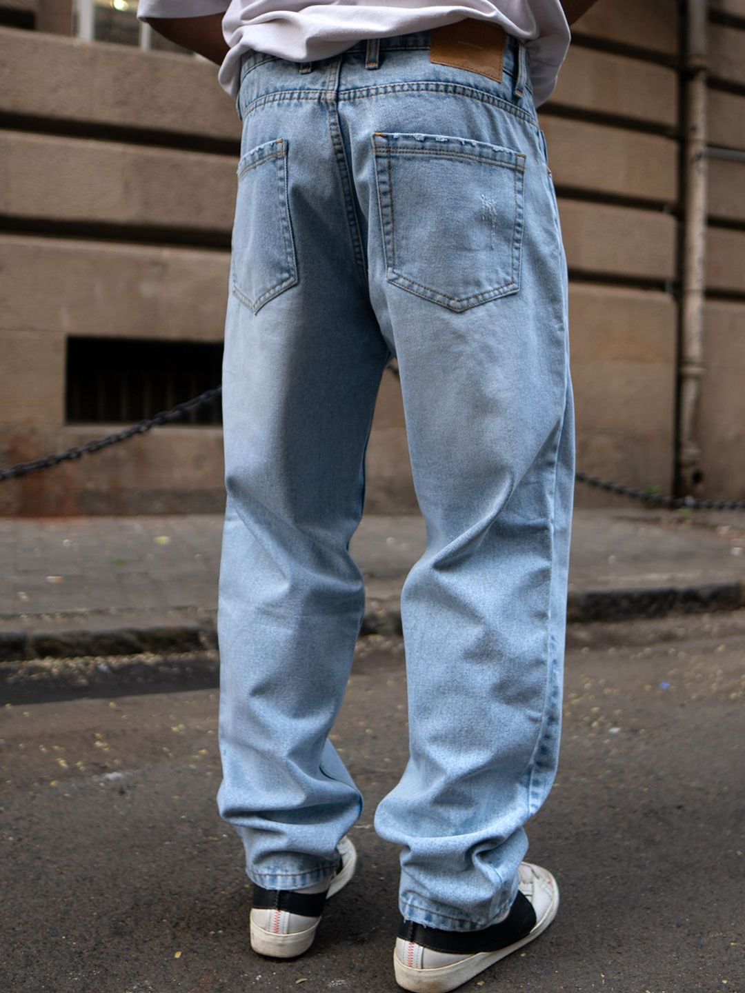 Powerlook Men Relaxed Fit Light Blue Mildly Distressed Light Fade Cotton Jeans