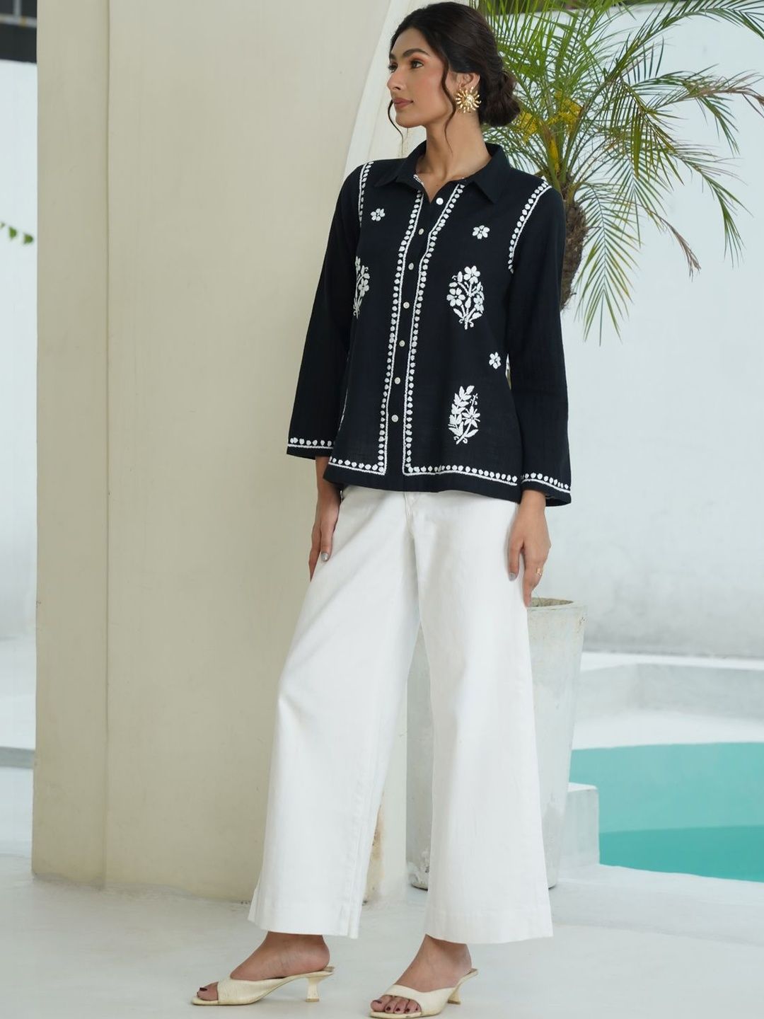 House of Chikankari Women Straight Floral Printed Casual Shirt