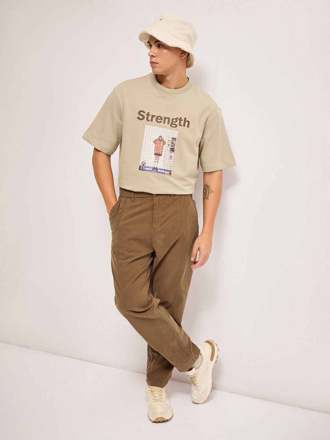 THE BEAR HOUSE Men Graphic Printed Round Neck Pure Cotton Oversized T-shirt