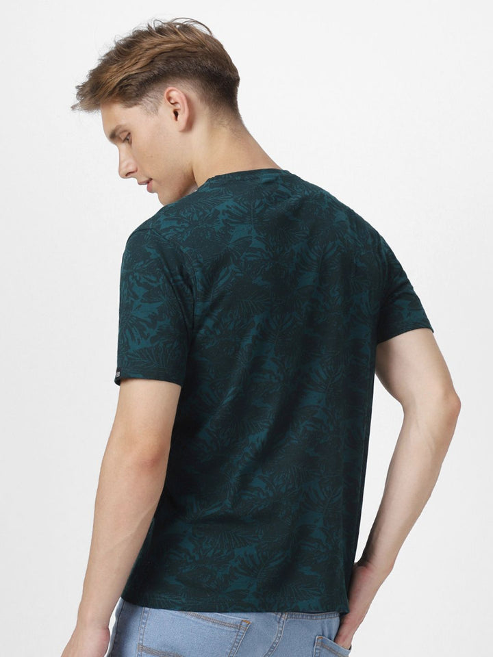 Urbano Fashion Men Teal Blue Tropical Printed Round Neck Pure Cotton T-shirt