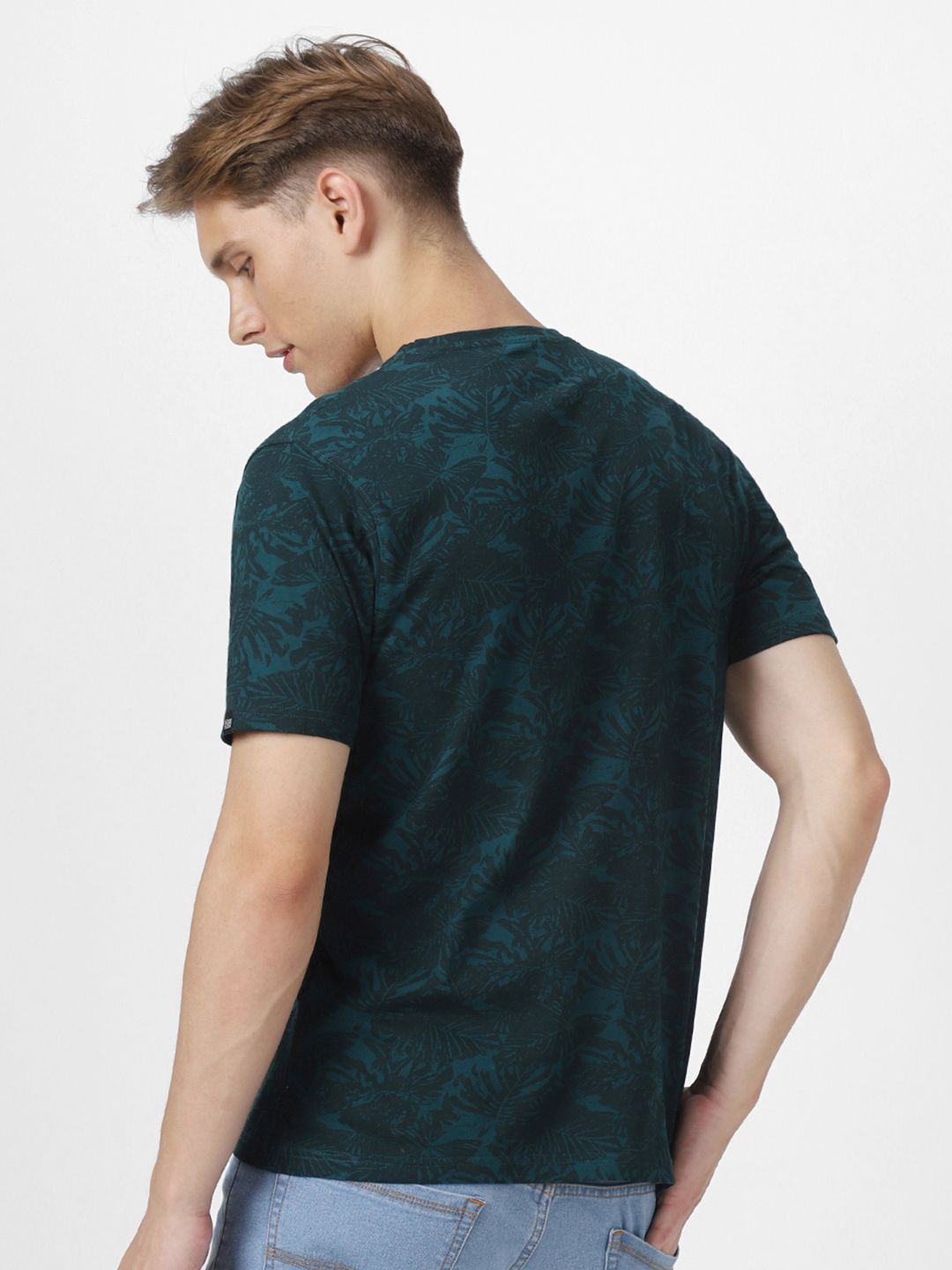 Urbano Fashion Men Teal Blue Tropical Printed Round Neck Pure Cotton T-shirt