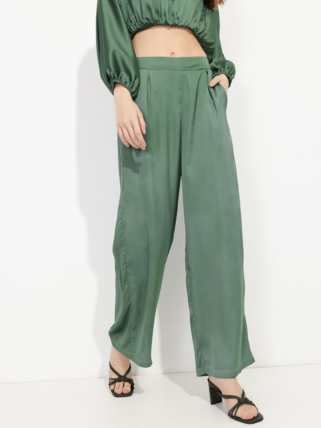 DressBerry Comfort Glam Silky State Flared Trouser