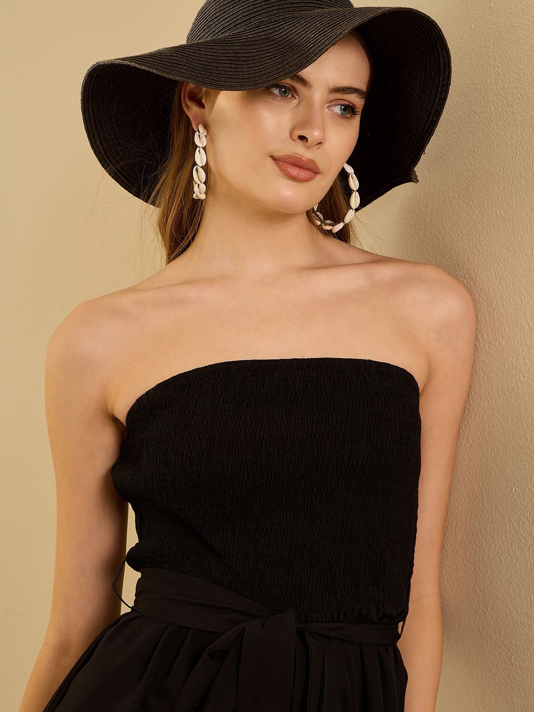 Berrylush Women Solid Strapless Mini Jumpsuit