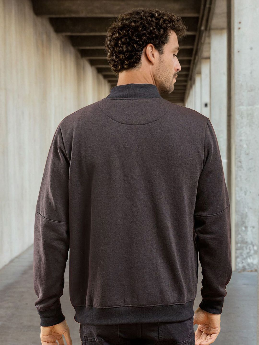 Sweatshirt lelaki garaj India