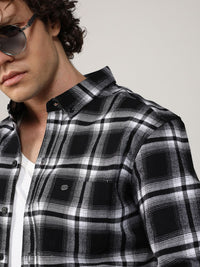 Campus Sutra Men Comfort Checked Casual Shirt