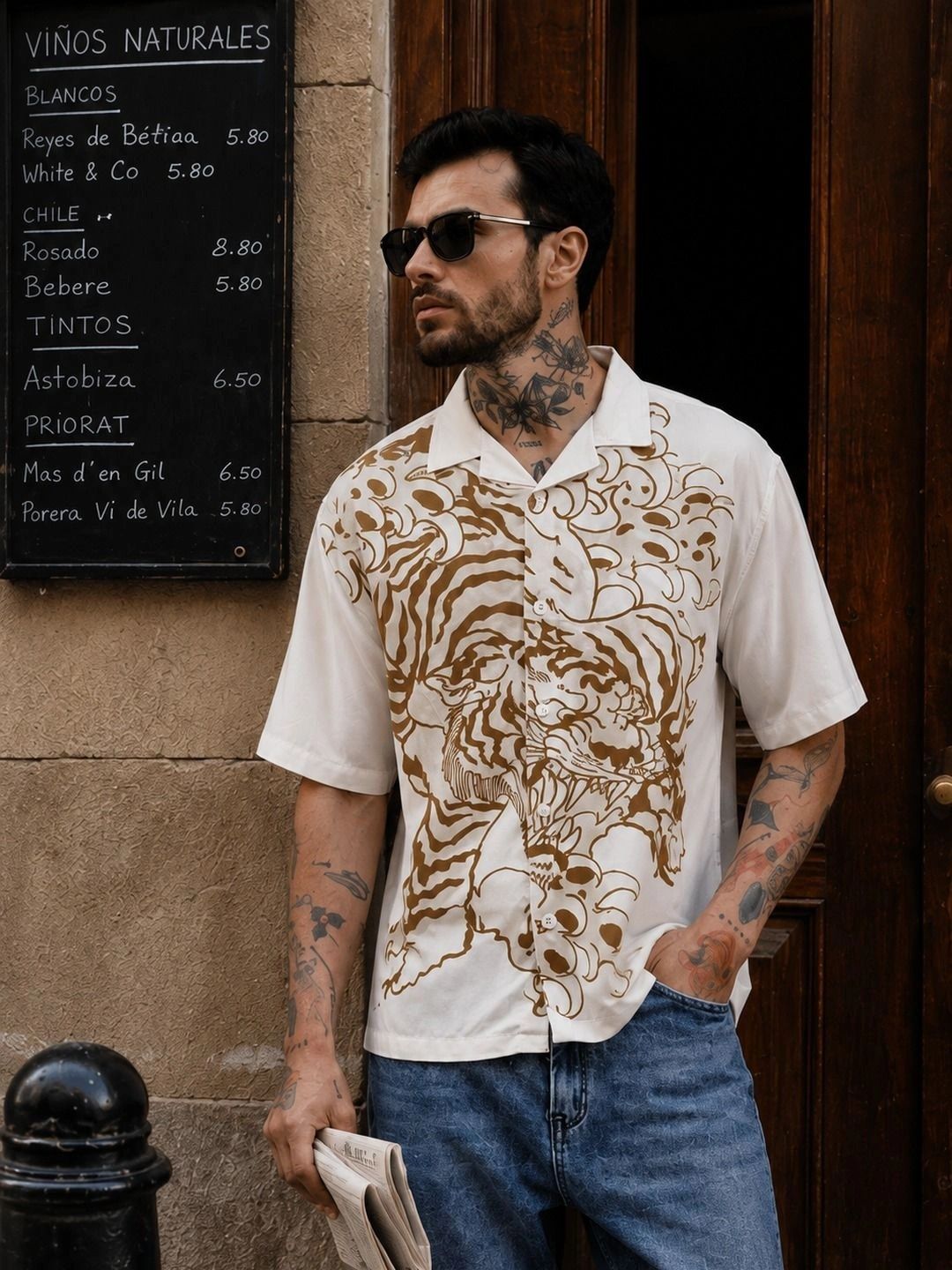 Eszett Graphic Printed Cuban Collar Cotton Baju Kasual Bersaiz Besar
