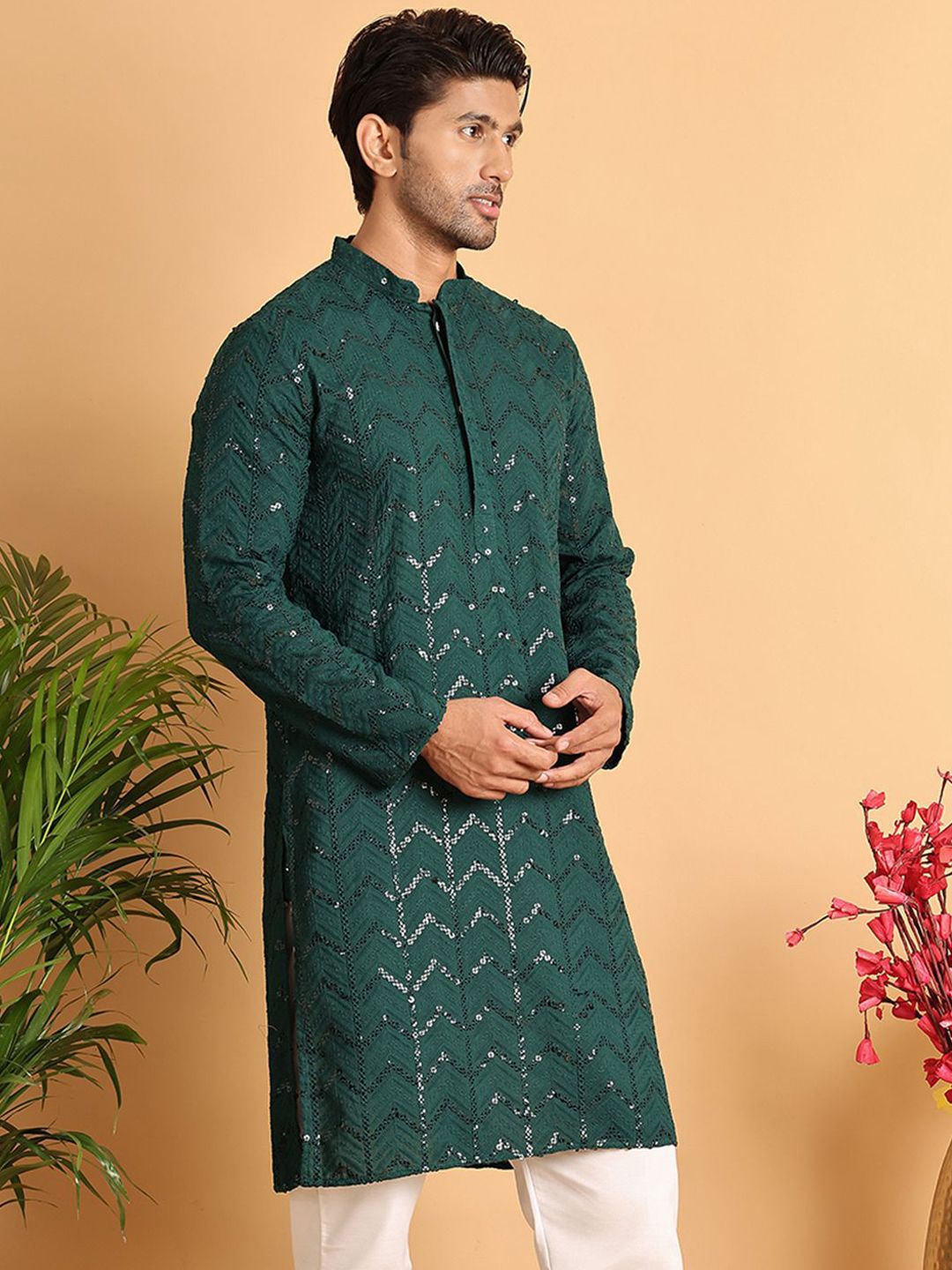 Jompers Men Leheriya Embroidered Sequinned Kurta