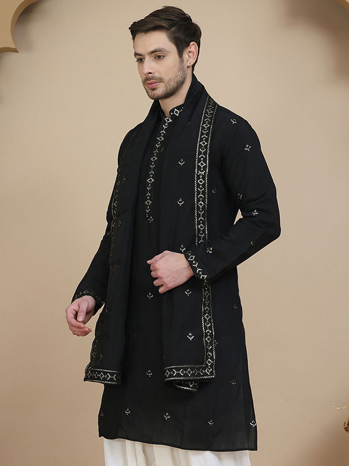 Jompers Men Floral Embroidered Chikankari Kurta With Dupatta