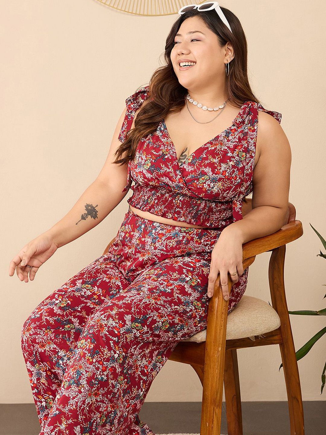 Berrylush Curve Maroon Plus Size Floral Printed V-Neck Top & Trousers
