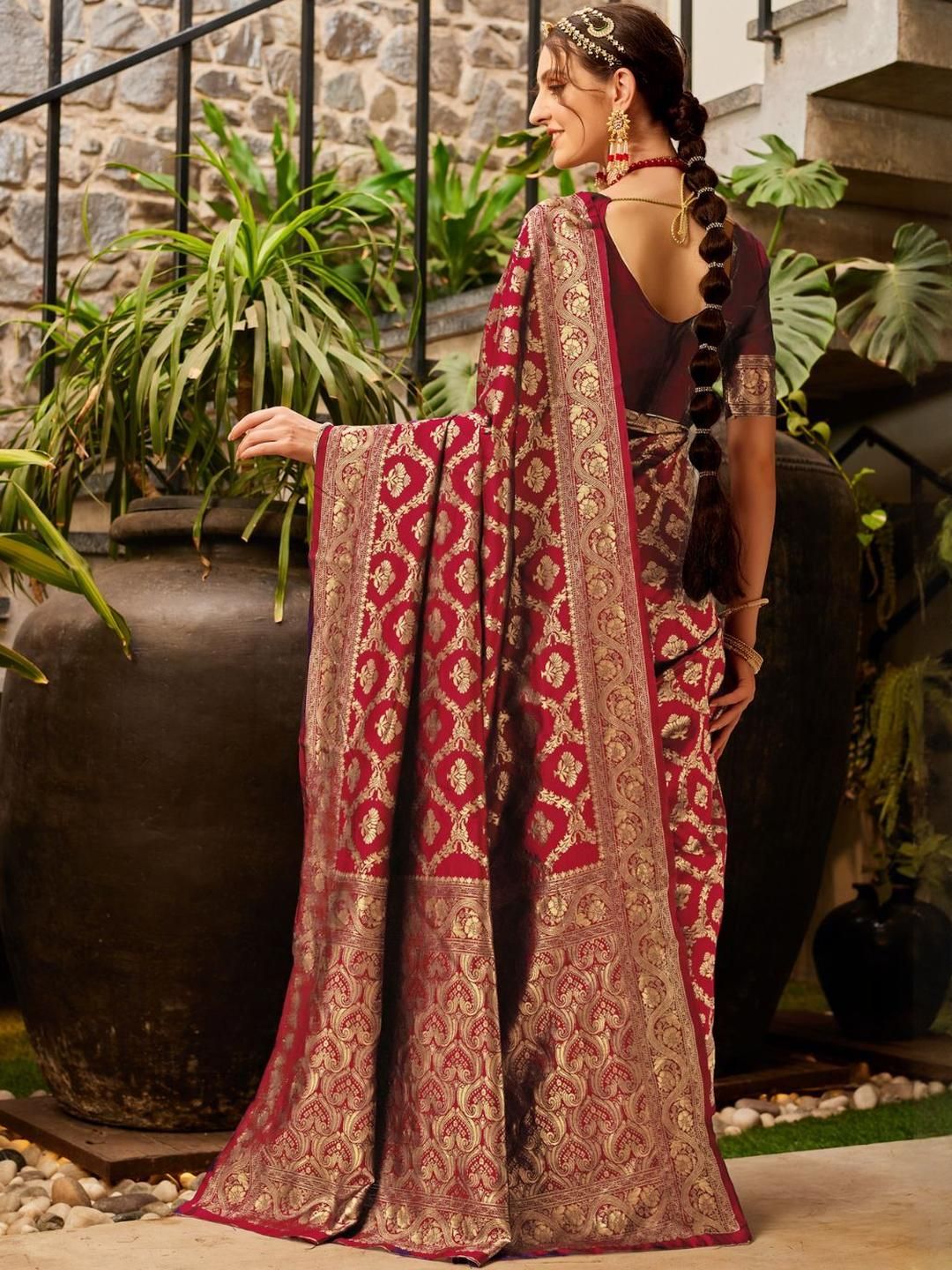 KALINI Woven Design Zari Silk Blend Banarasi Saree