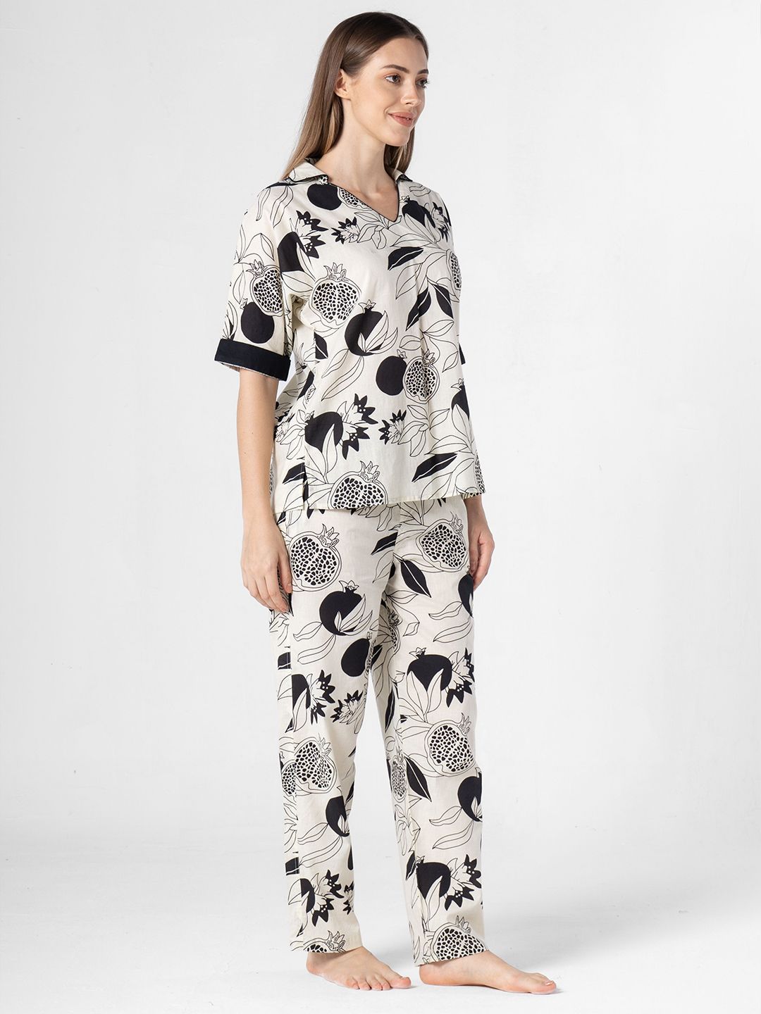 SANSKRUTIHOMES Women Tropical Printed Pure Cotton Night suit