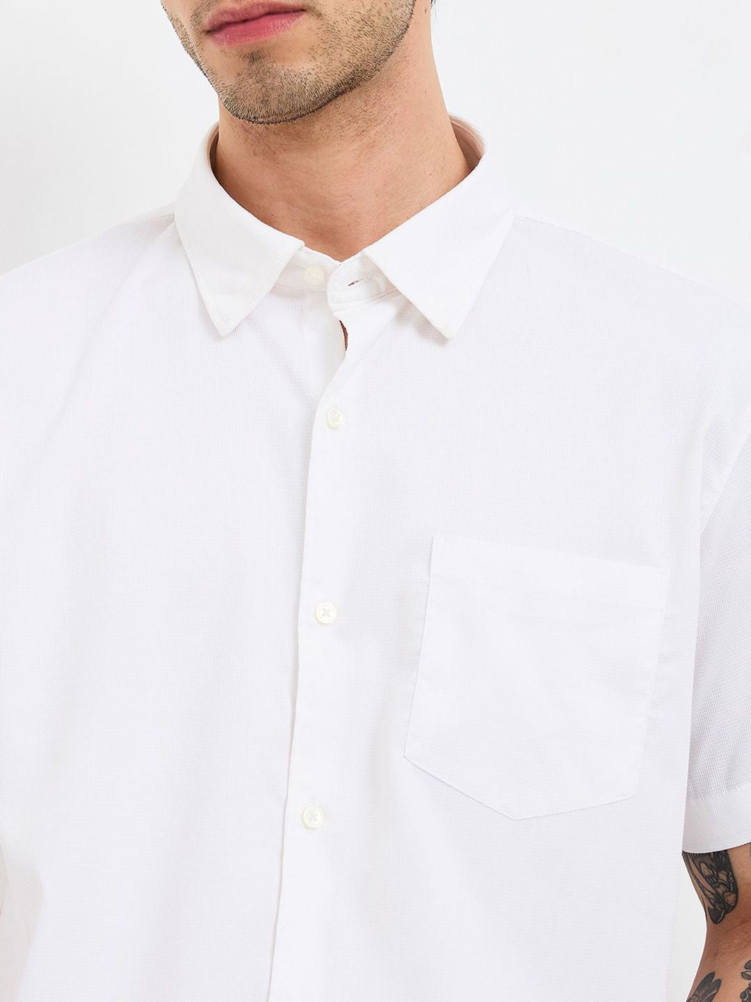 SPYKAR Men Spread Collar Solid Casual Shirt