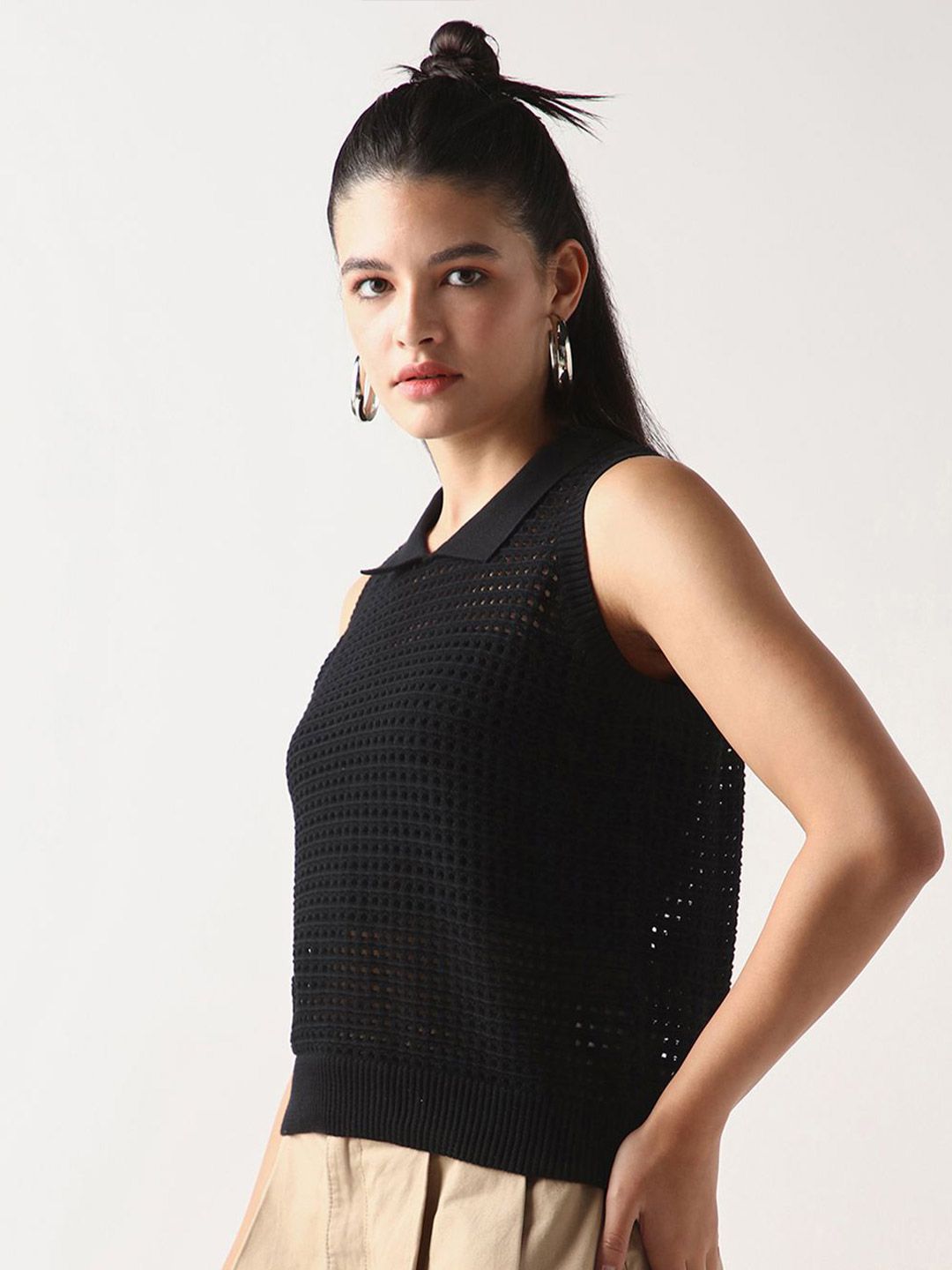 Bewakoof Women's Black Textured Short Top