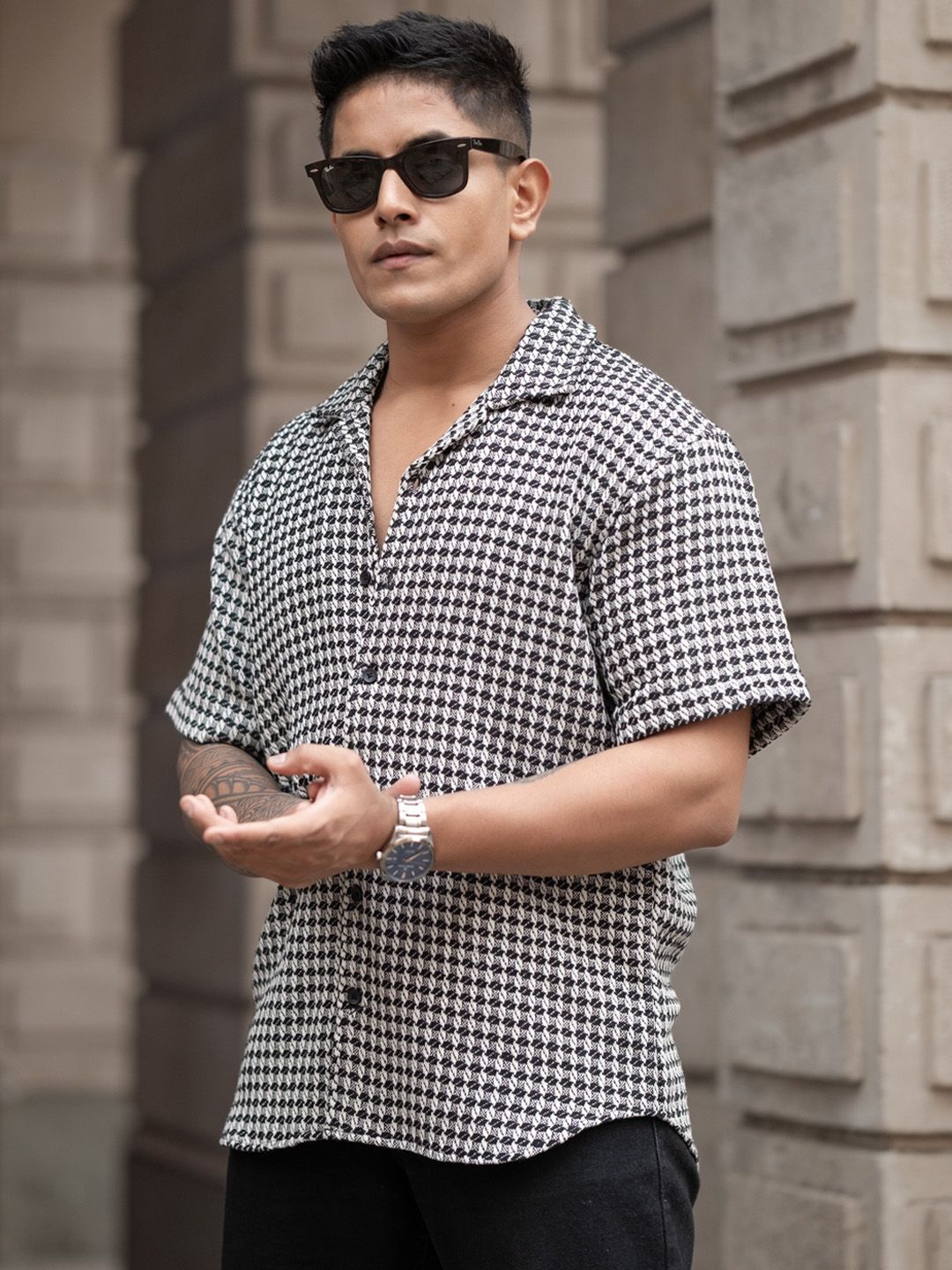 Powerlook Men Spread Collar Geometric Printed Casual Shirt