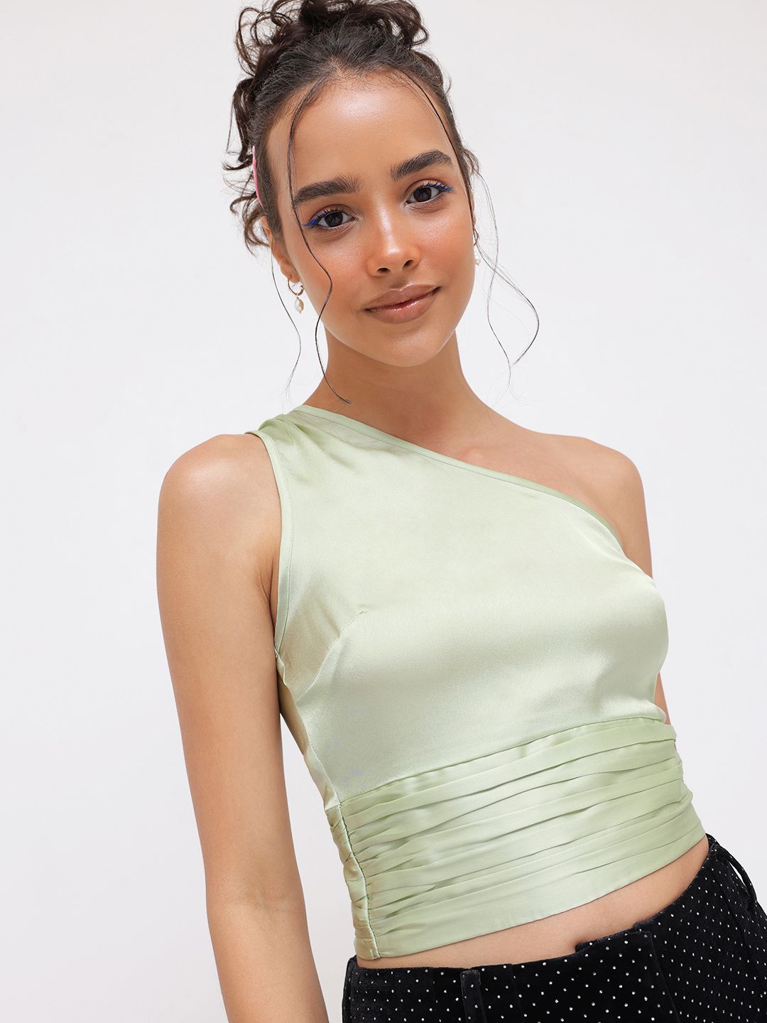 DressBerry Shoulder Stunner Satin-Finish Crop Top