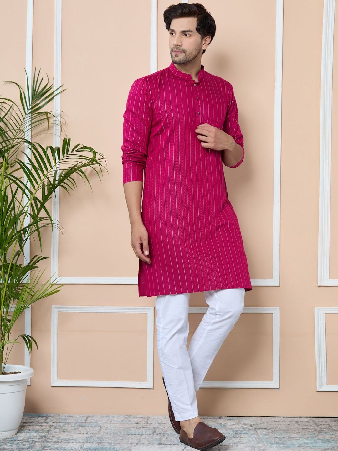 See Designs Men Striped Mirror Work Kurta
