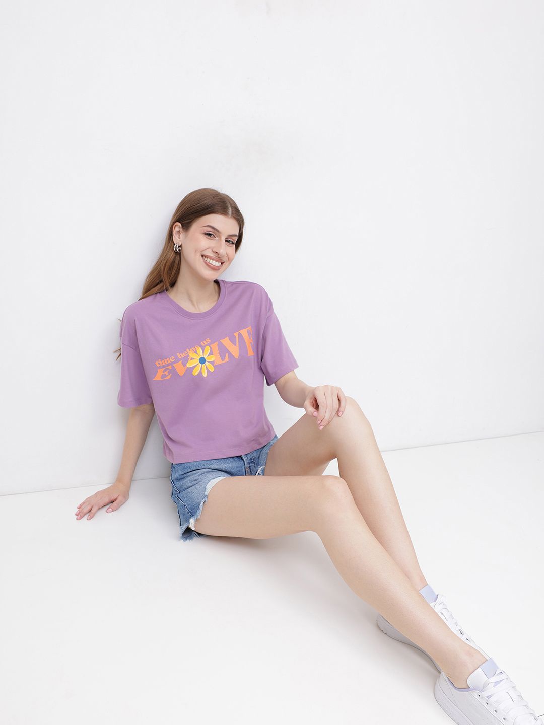 Mesej Minimalis DressBerry T-shirt Bercetak Kotak