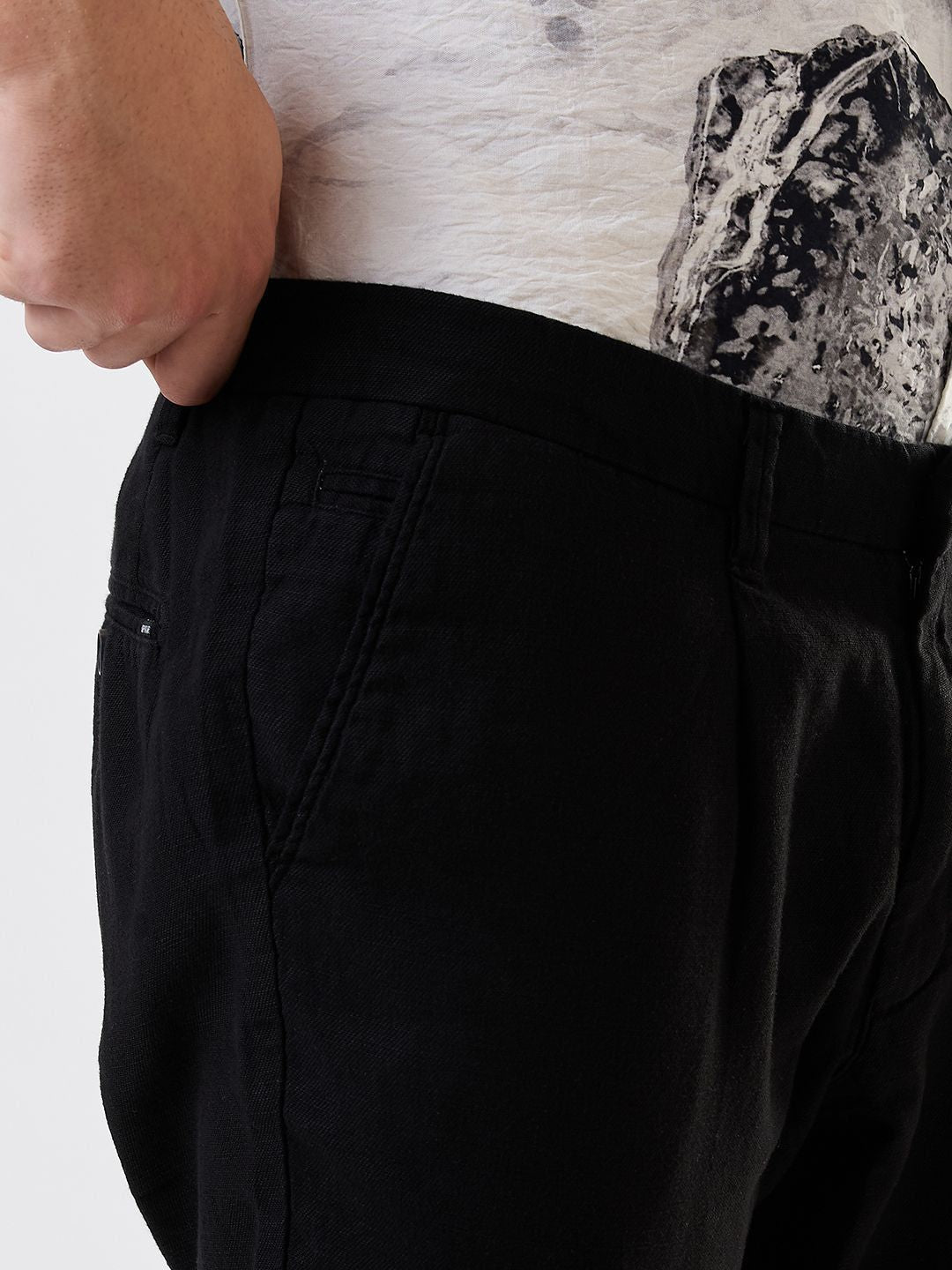 SPYKAR Men Mid-Rise Pleated Trousers