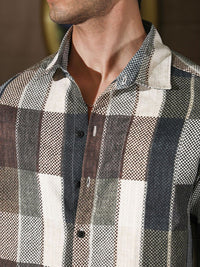 Campus Sutra Men Regular Fit Checked Casual Shirt
