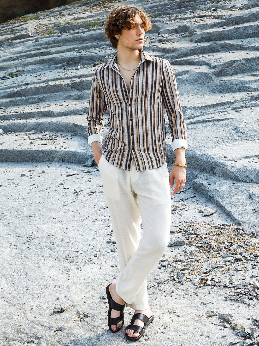 Campus Sutra Men Comfort Striped Casual Shirt