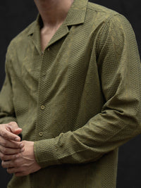 Powerlook Men Spread Collar Solid Casual Shirt