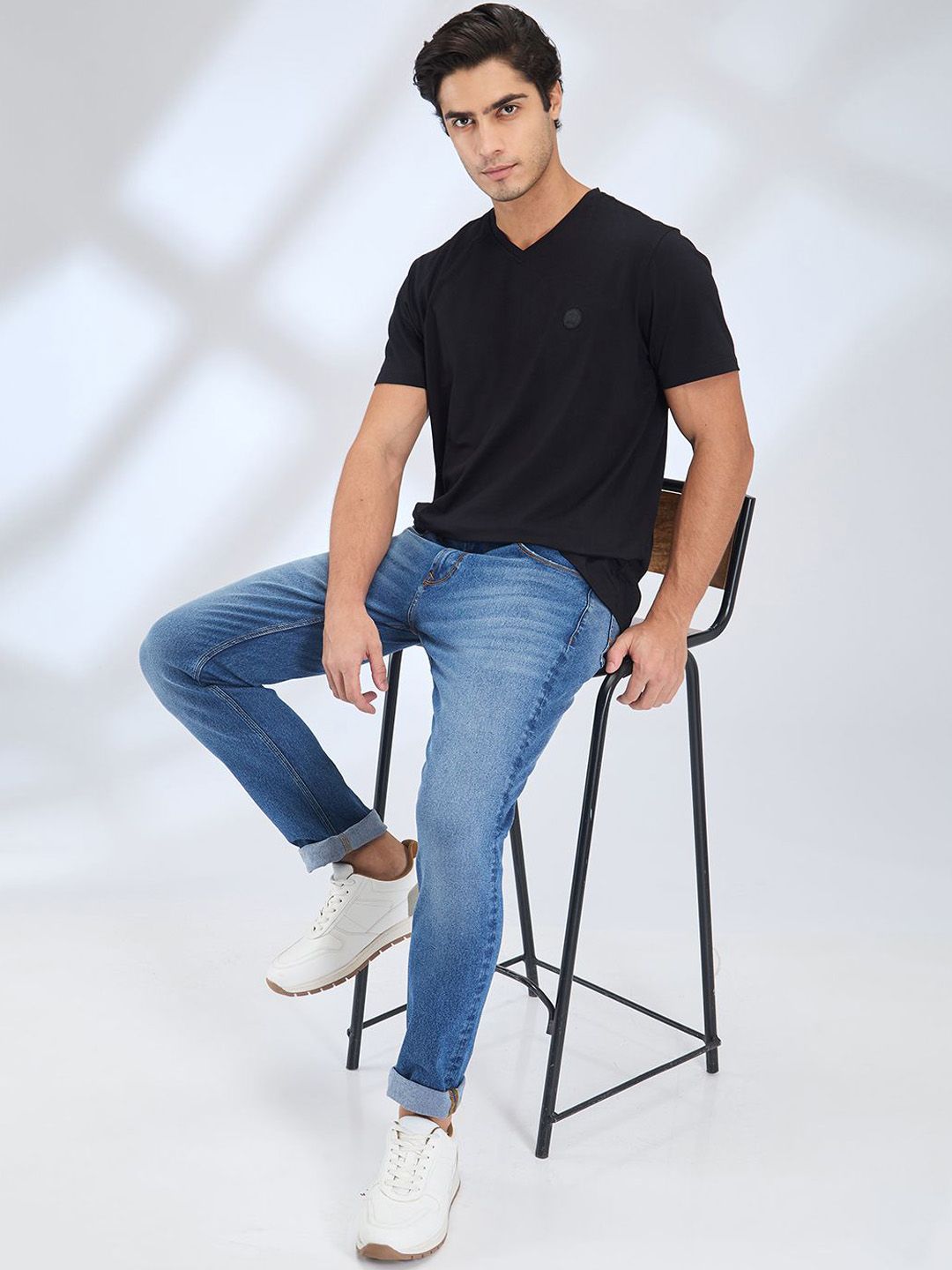 SPYKAR Men Slim Fit Low-Rise Light Fade Stretchable Jeans