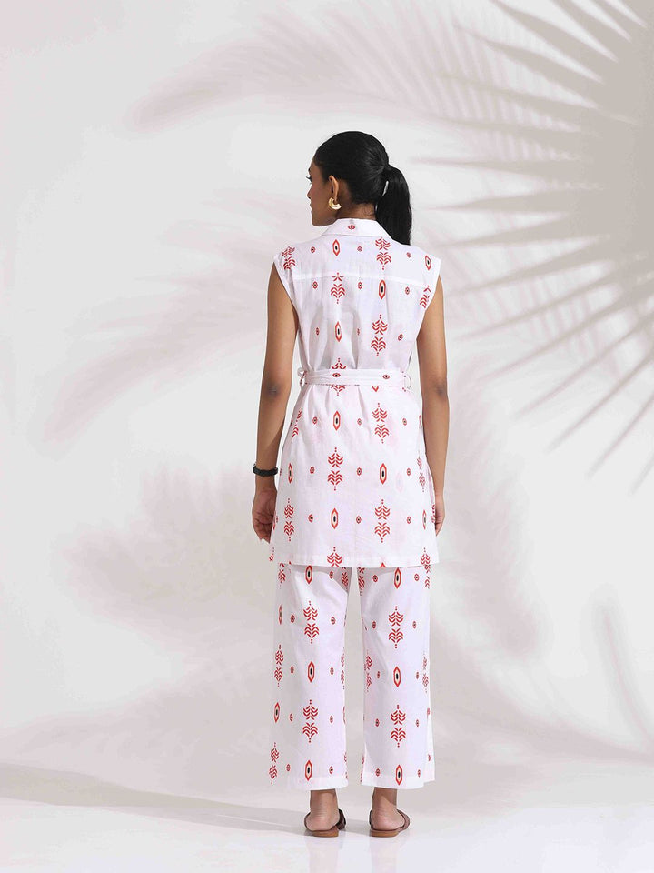 trueBrowns Ethnic Motifs Printed Pure Cotton Tie-up Top & Trousers
