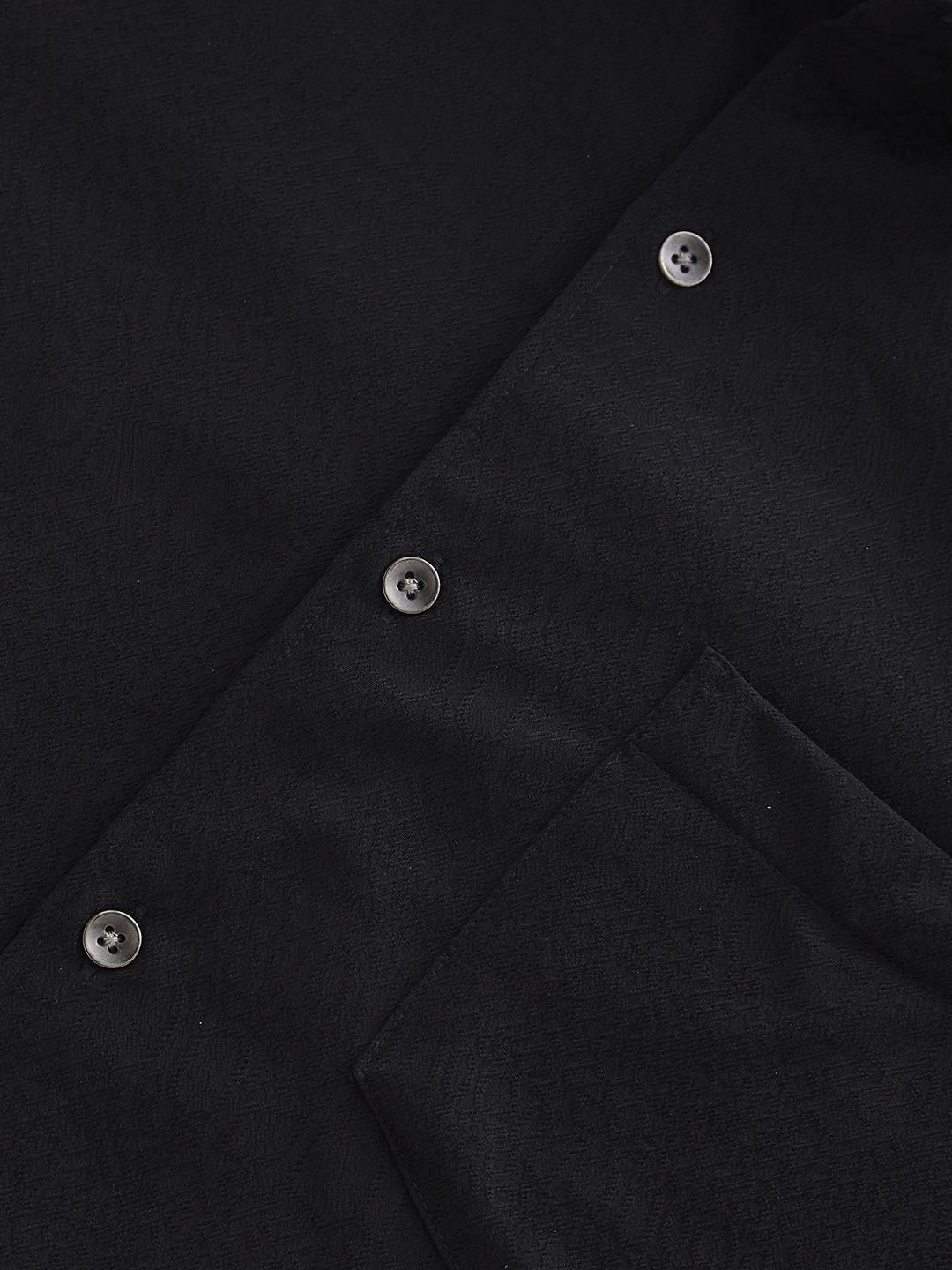 VASTRADO Men Classic Spread Collar Solid Casual Shirt