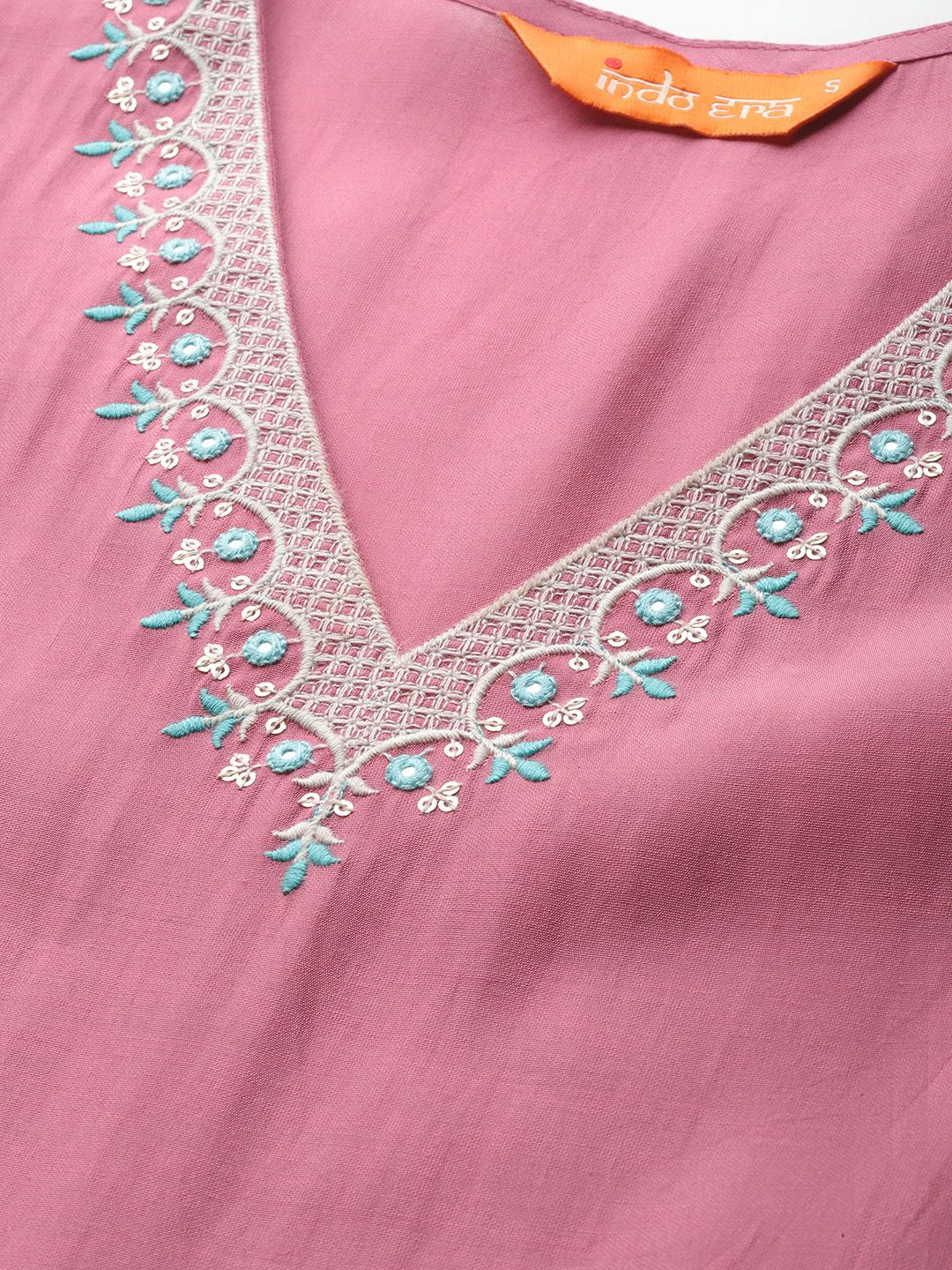 Indo Era Women Floral Embroidered Sequinned Pure Cotton Kurta