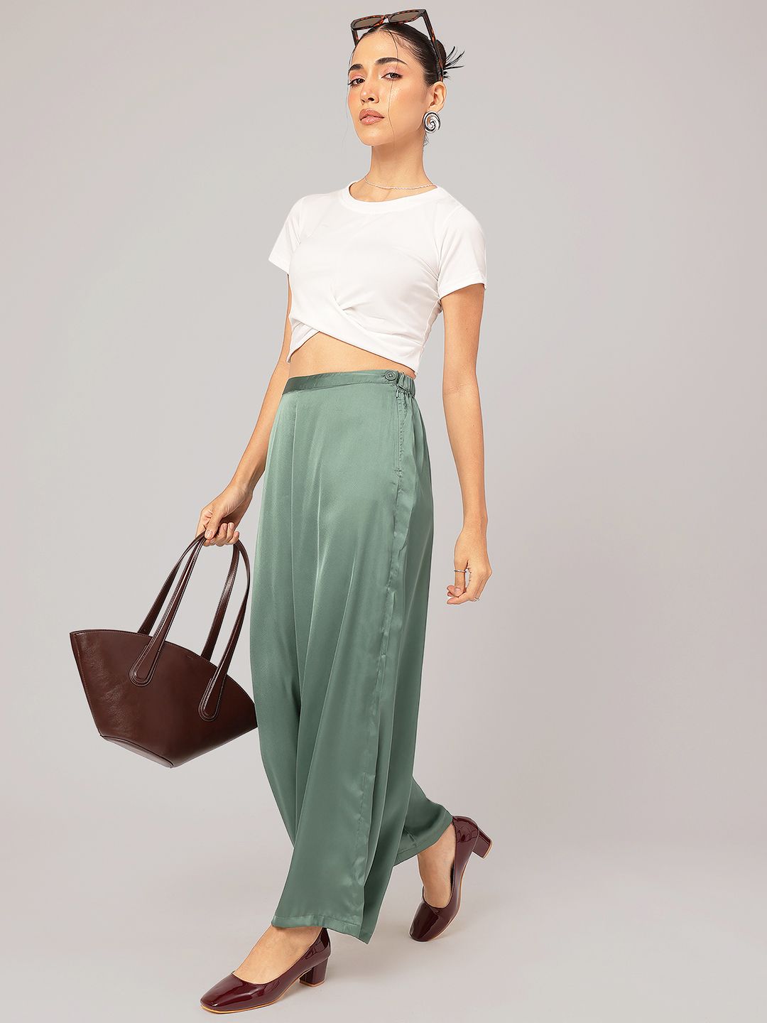 DressBerry Ethereal Twisted Chic Crop Top