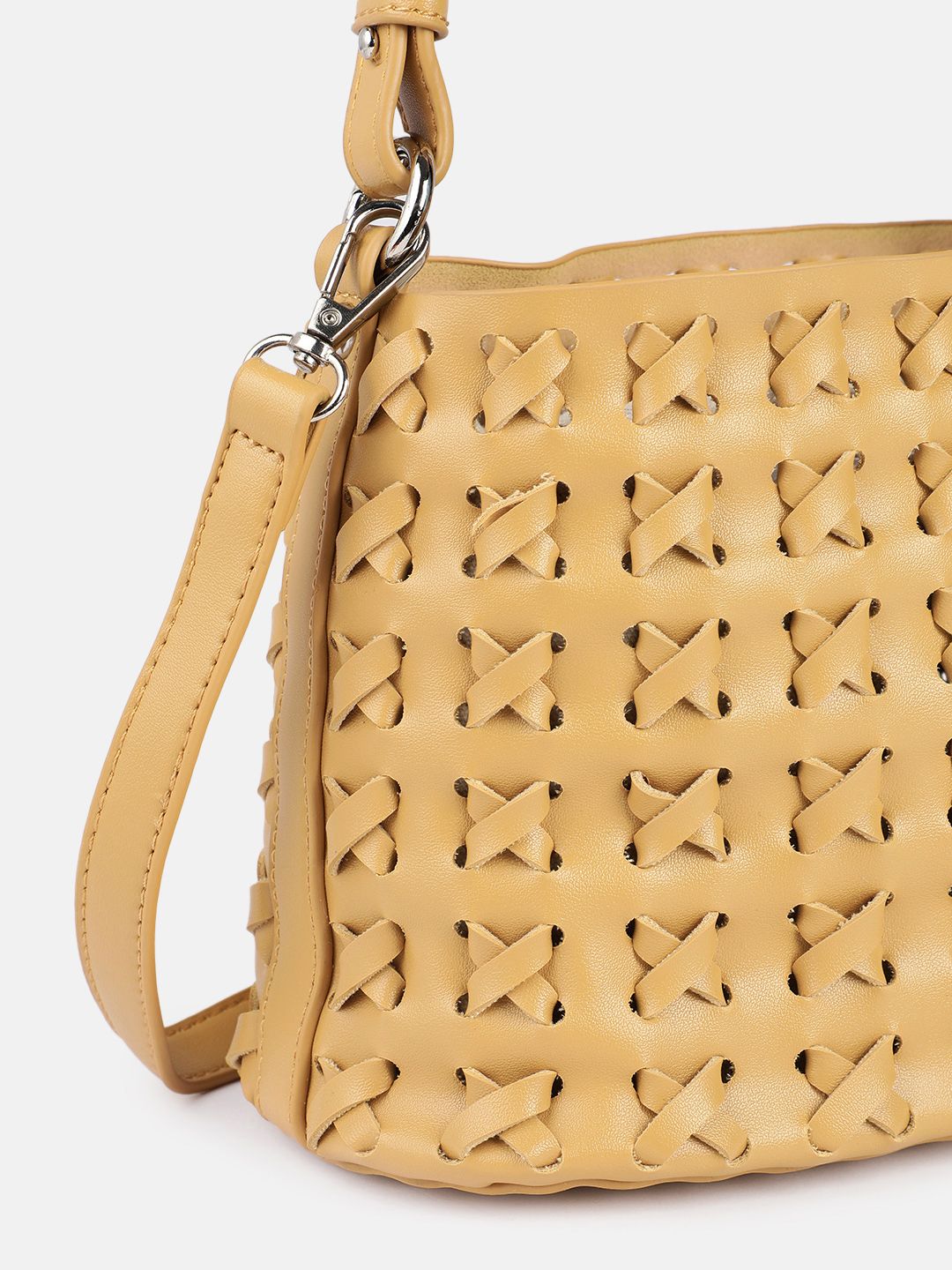 DressBerry Handheld Bag