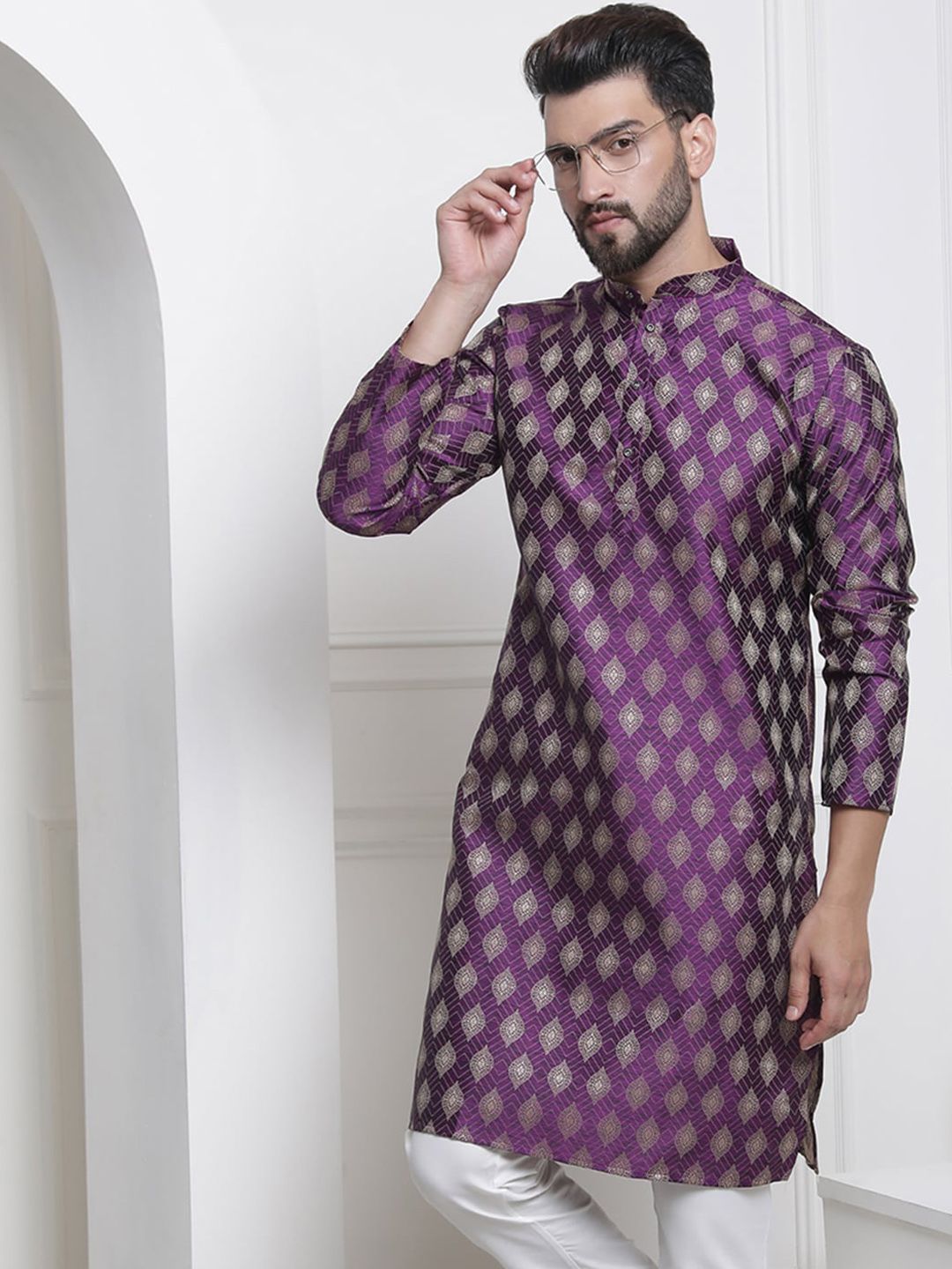 SOJANYA Ethnic Motifs Woven Design Jacquard Regular Kurta