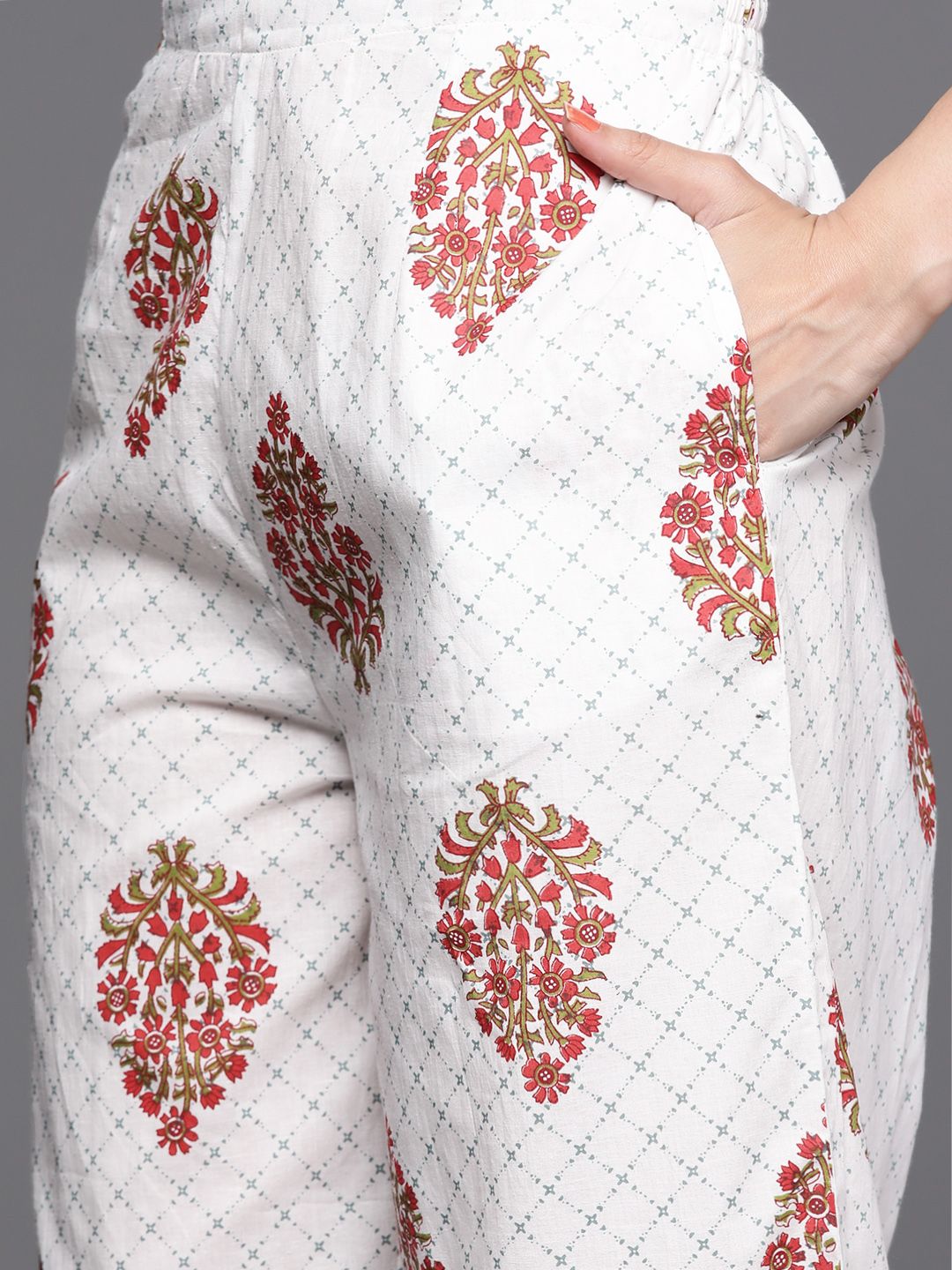Libas Women Grey & Peach-coloured Floral Print Cotton Kurta Palazzos Dupatta