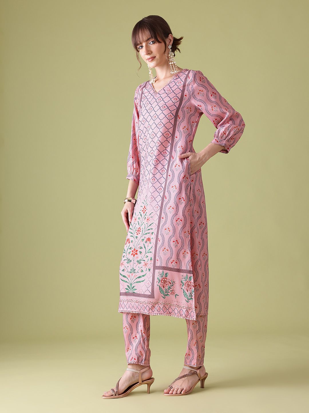 Anouk Women Floral Printed Regular Kurta with Trousers & With Dupatta with Lace Detail
