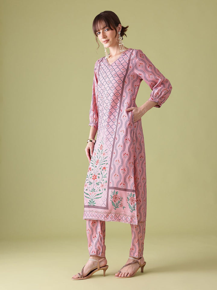 Anouk Women Floral Printed Regular Kurta with Trousers & With Dupatta with Lace Detail