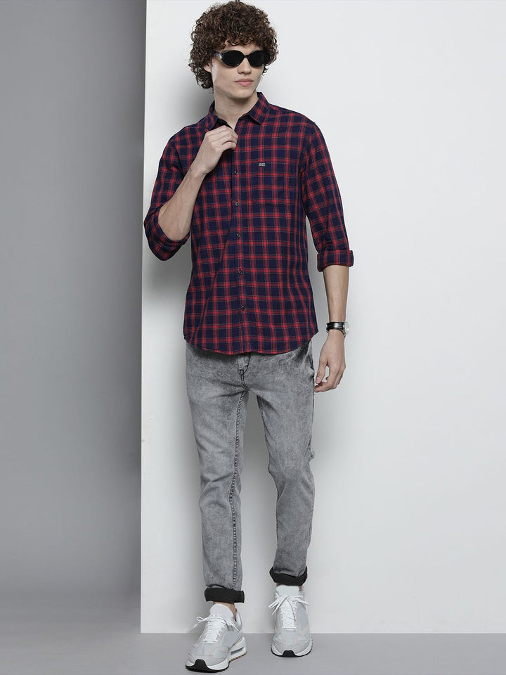 The Indian Garage Co Men Navy Blue & Red Checked Casual Shirt