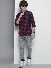 The Indian Garage Co Men Navy Blue & Red Checked Casual Shirt