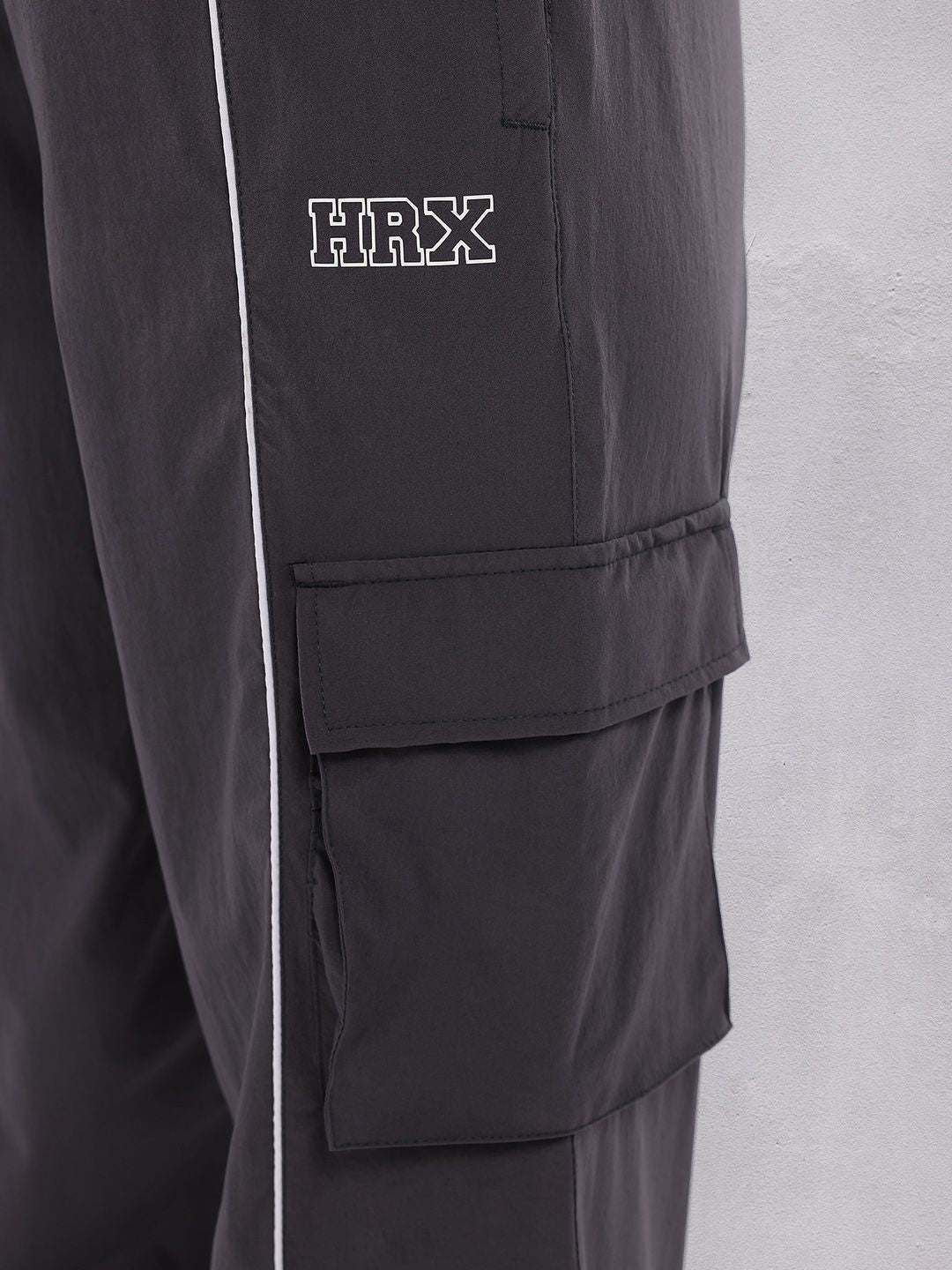 HRX by Hrithik Roshan Women Piping Detail Cargo-Style Training Joggers
