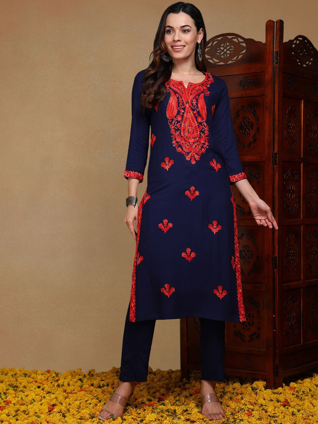 KALINI Ethnic Motifs Embroidered Thread Work Straigth Kurta