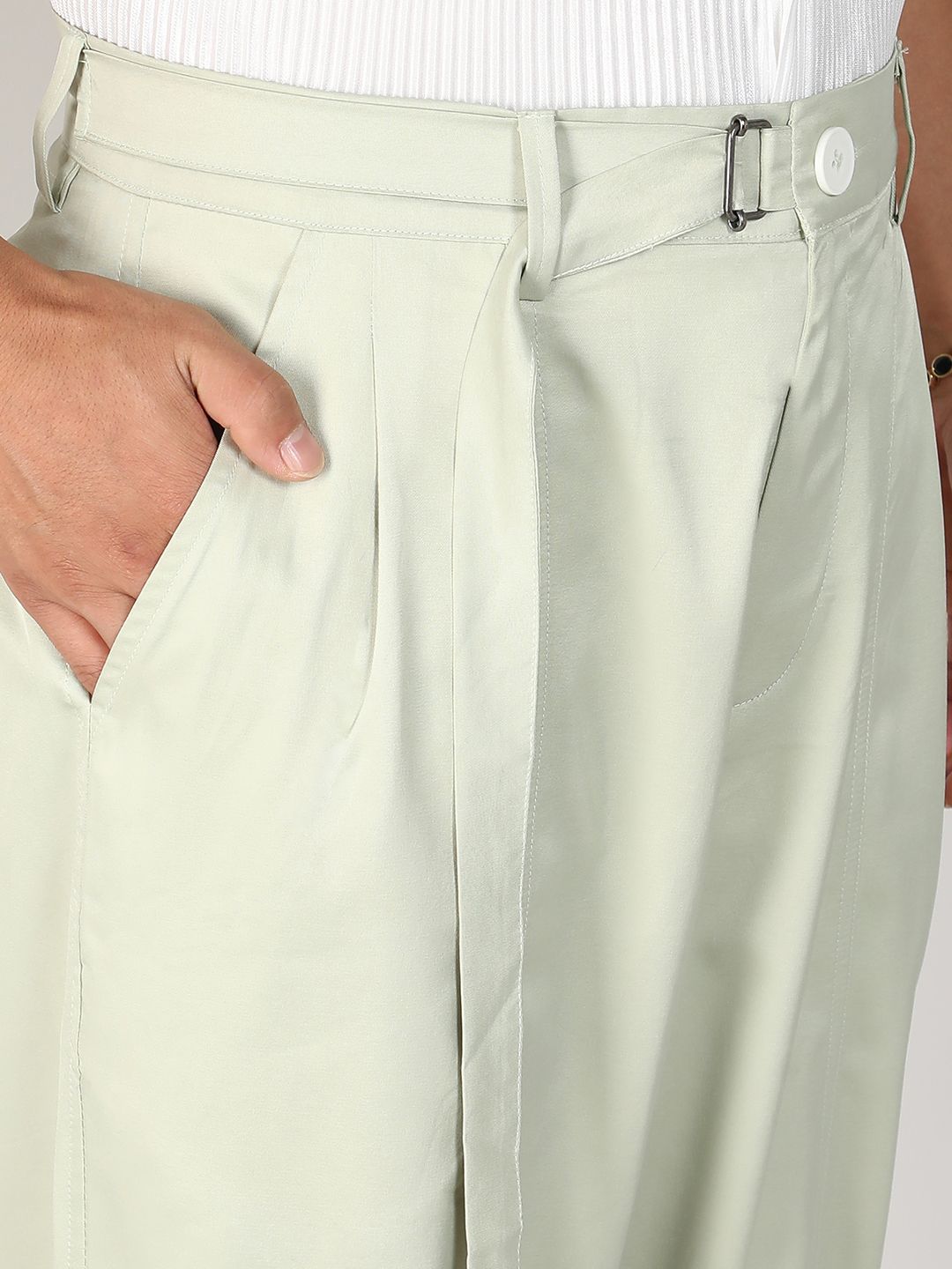Campus Sutra Men Comfort Mid-Rise Easy Wash Regular Trousers