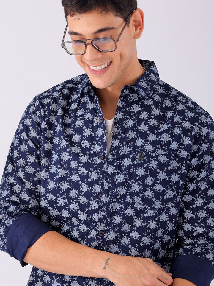 Garage CO Indian Lelaki Tentera Laut Biru & Putih Bercetak Pure Cotton Casual Shirt